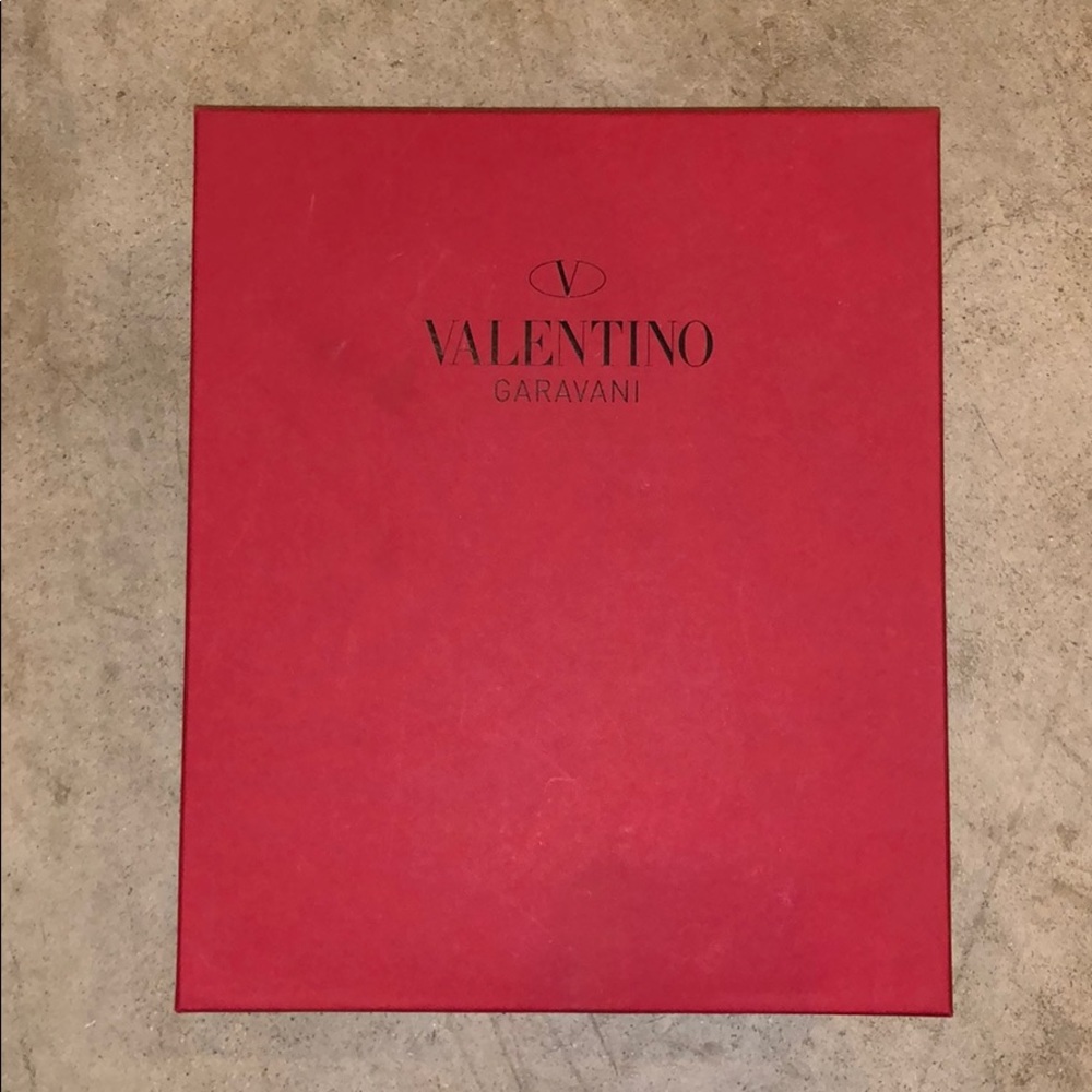 Valentino Box